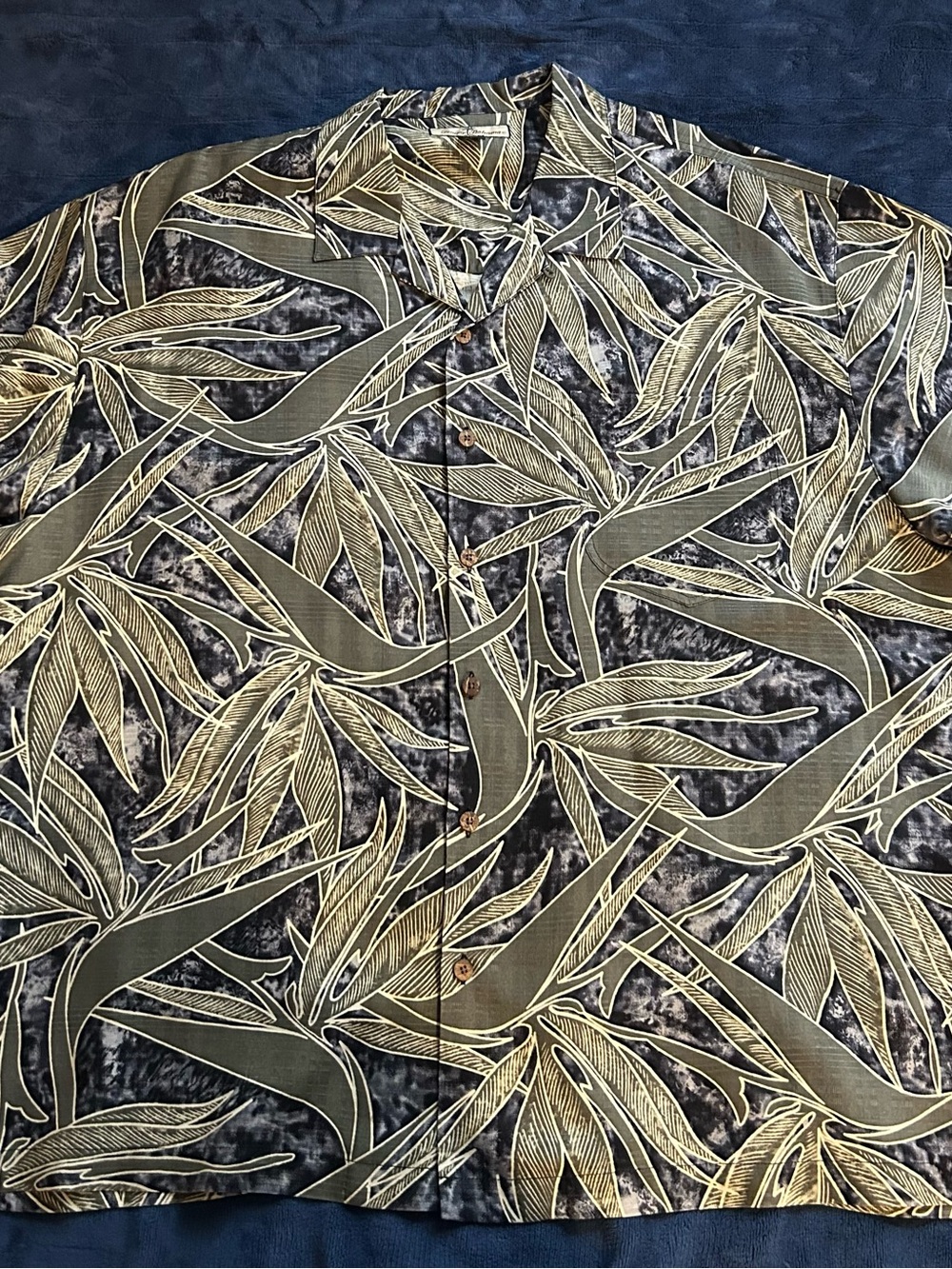 Vintage Tommy Bahama Olive & Black Tropical Print Shirt Jacket